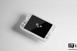 This gaming handheld will let you carry a massive 8-inch screen in your pocket