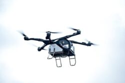 رویای پرواز ماشین بی‌وای‌دی؛ حقیقتی شگفت‌انگیز یا توهمی اینترنتی؟