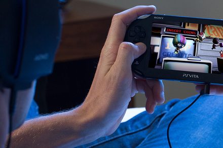 اگر PS6 واقعاً دارای یک گوشی دستی است، سونی میتواند این بار تقریباً از هر جایی الهام بگیرد