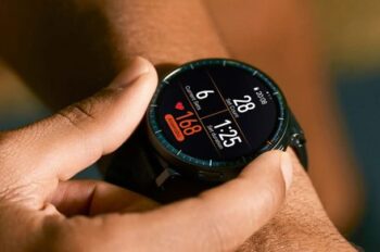 این ساعت هوشمند ورزشی جدید، سطح انرژی شما را به‌صورت لحظه‌ای ردیابی می‌کند و تا ۲۵ روز دوام می‌آورد.