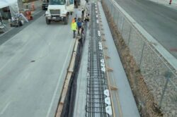 فلوریدا در حال ساخت بزرگراهی است که ممکن است در حین رانندگی، خودروی برقی شما را شارژ کند