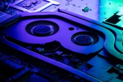 خنک‌کننده پلاسما برای لپ‌تاپ؛ وداع با فن‌های پرصدا