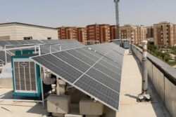 مدیرعامل توزیع برق تهران: با تولید برق از پشت بام خانه، درآمدزایی کنید