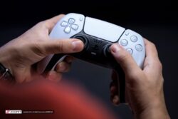 آیا سونی در حال ساخت دسته تمام‌لمسی برای پلی‌استیشن است؟