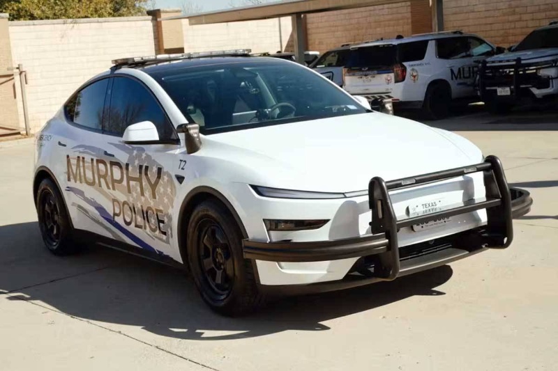 پلیس تگزاس اکنون با خودروهای برقی تسلا در خیابان‌ها گشت‌زنی می‌کند