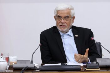 معاون اول رئیس‌جمهور: باید به صدر منطقه در علم و فناوری دست یابیم