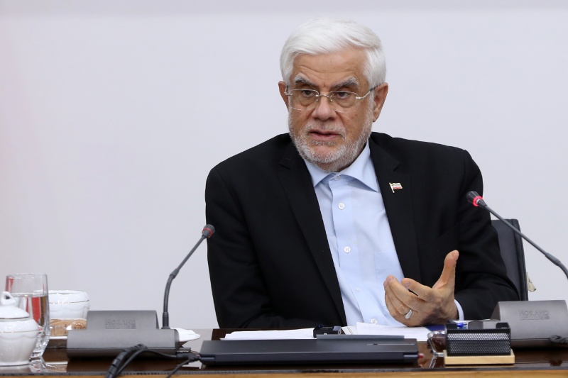 معاون اول رئیس‌جمهور: باید به صدر منطقه در علم و فناوری دست یابیم