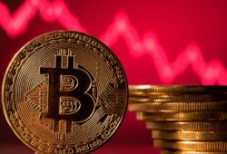 کاهش ناگهانی بیت‌کوین؛ فاصله تا بالاترین قیمت به ۵۰ درصد رسید