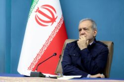 پزشکیان: اعتراض نشان‌دهنده زنده بودن جامعه است؛ وزرا باید با حضور در دانشگاه‌ها فضای گفت‌وگو را تقویت کنند