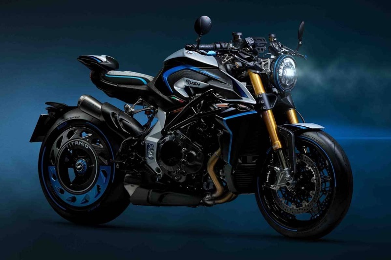 موتورسیکلت تیتانیومی؛ هیولایی واقعی در دنیای موتورسیکلت‌ها